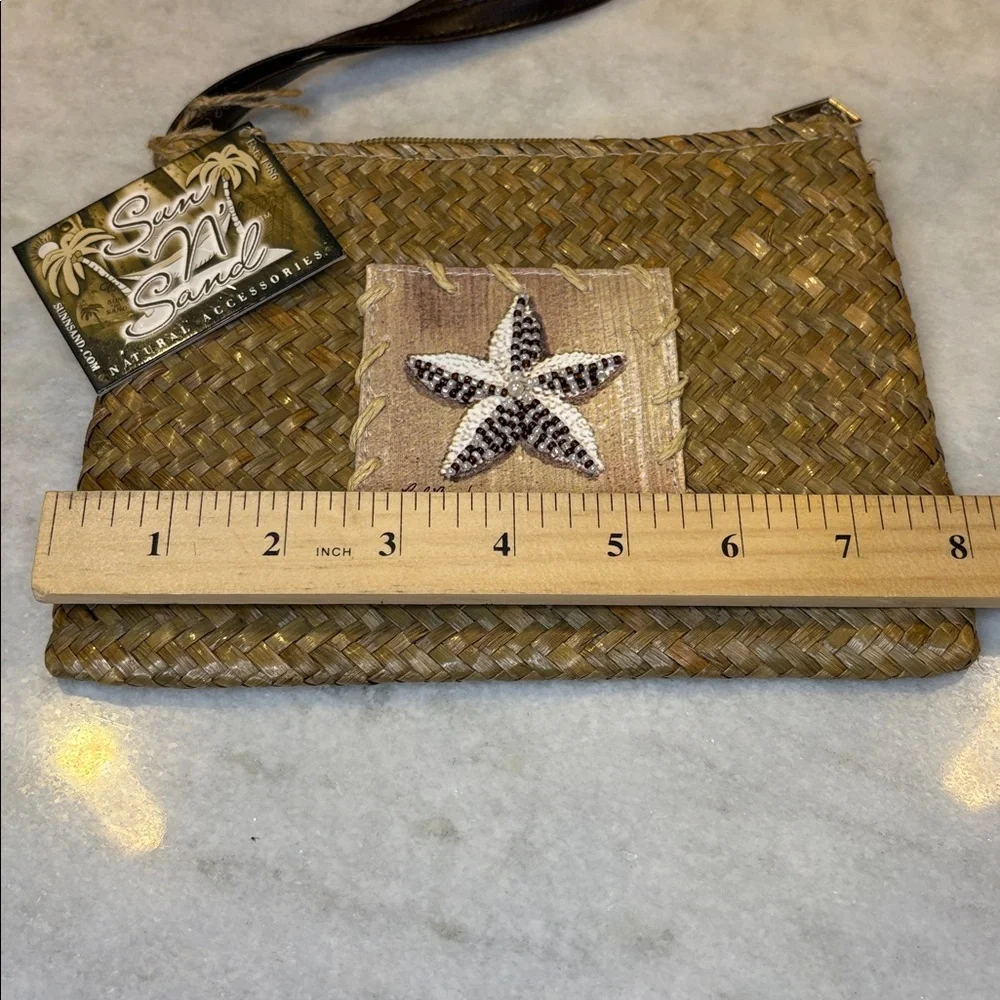 Sun n Sand Woven Straw Wristlet Clutch Pearl Beaded Starfish Summer